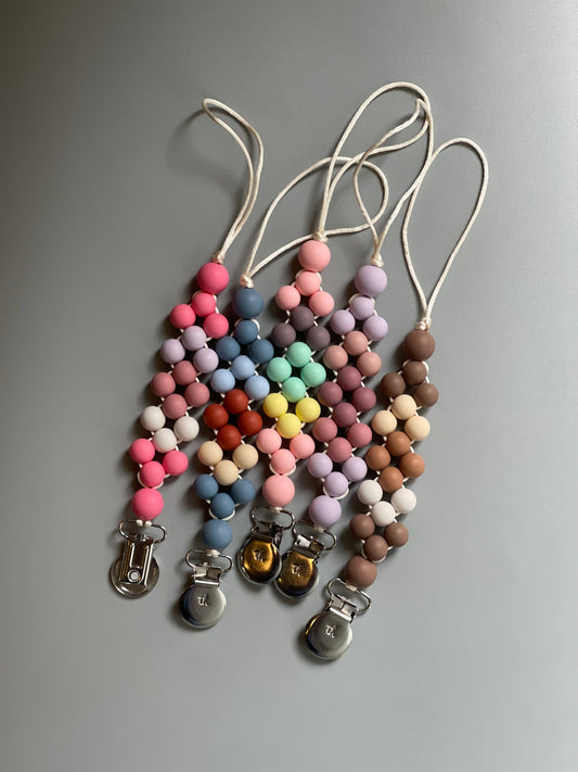 Grande Finn Pacifier & Toy Clip